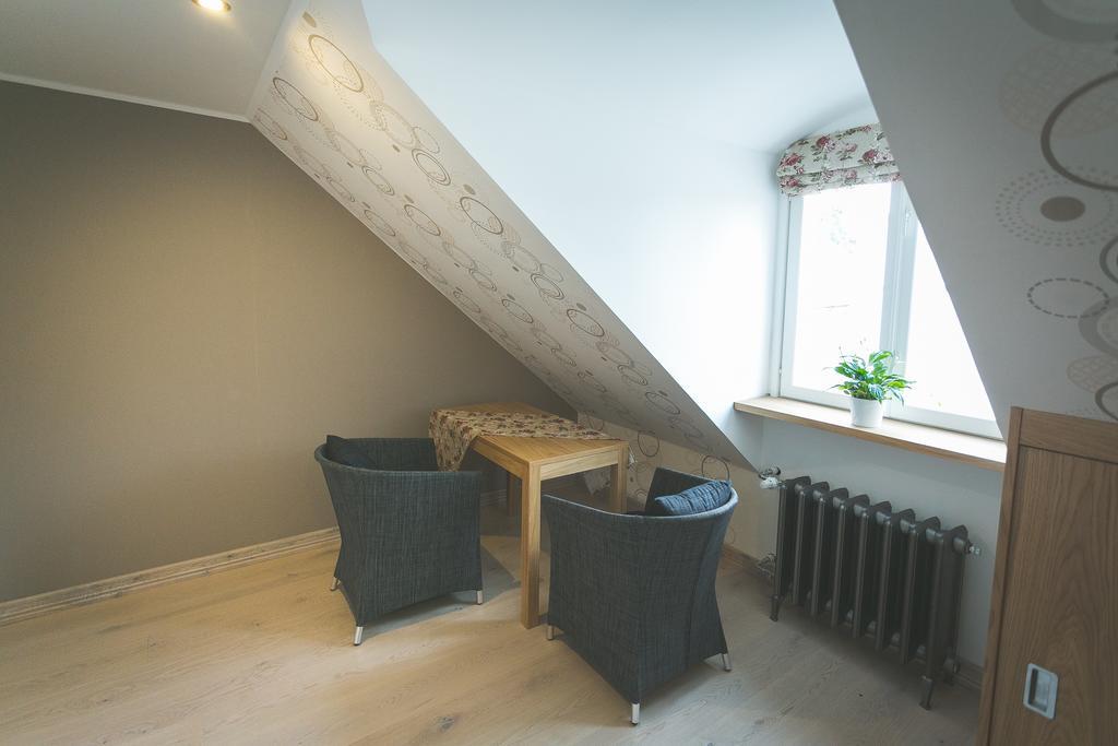 Arina Guest Apartment Kuressaare Habitación foto